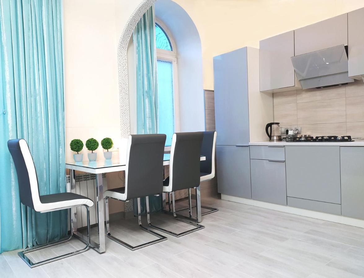 Apartment Luxury Centre Located Kijev Kültér fotó
