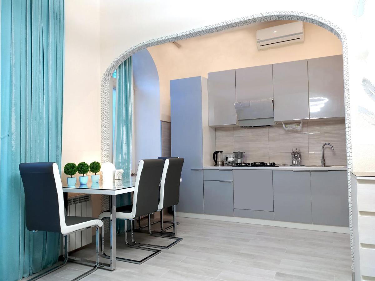 Apartment Luxury Centre Located Kijev Kültér fotó