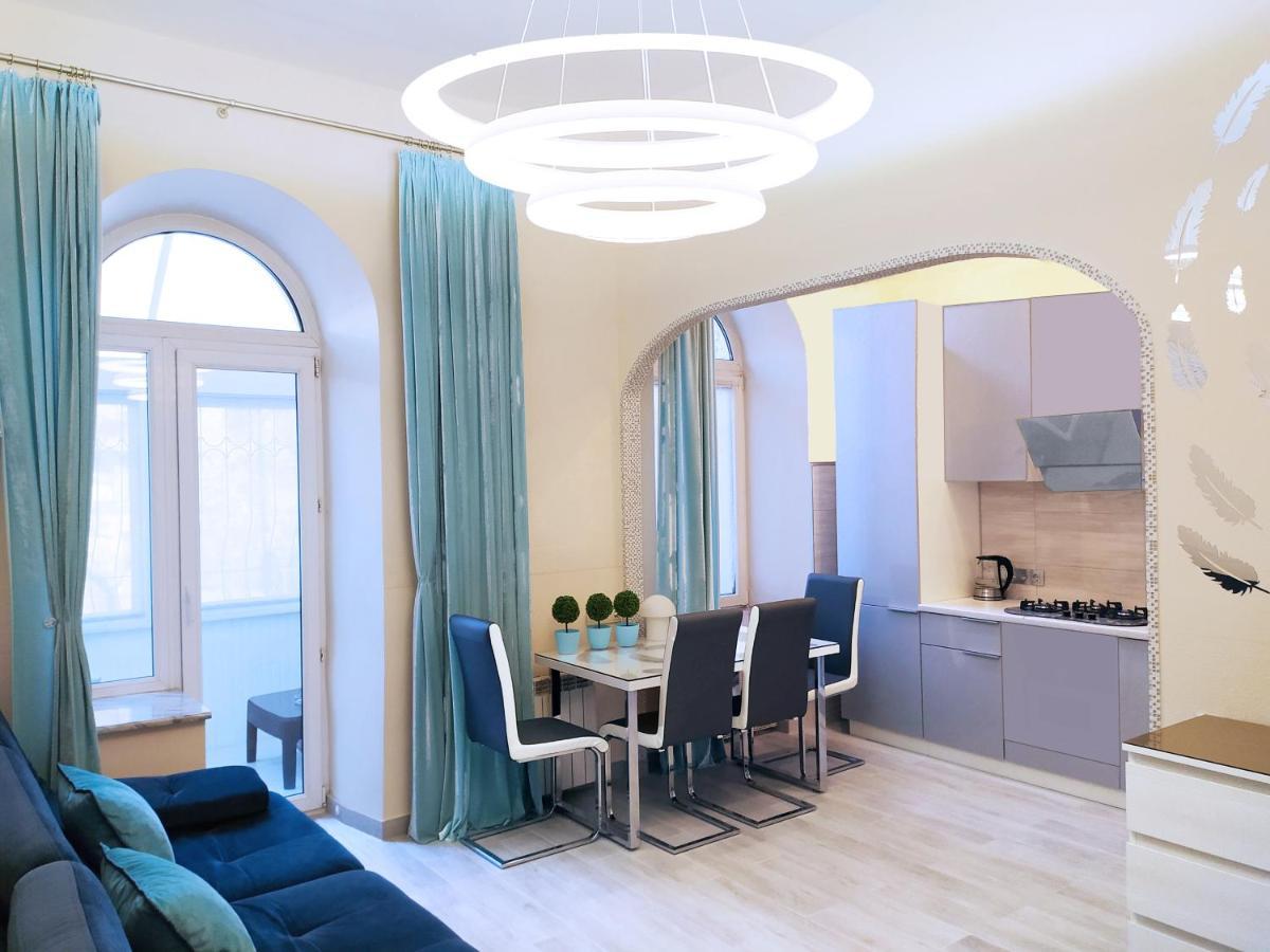 Apartment Luxury Centre Located Kijev Kültér fotó
